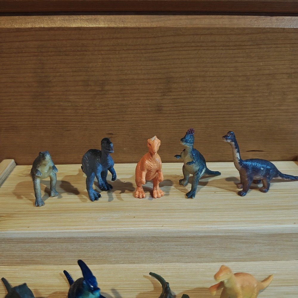 15 Piece Dinosaur 2" Vintage? [Quarter Machine?]‎ Cake Topper Bundle - Picture 2 of 5